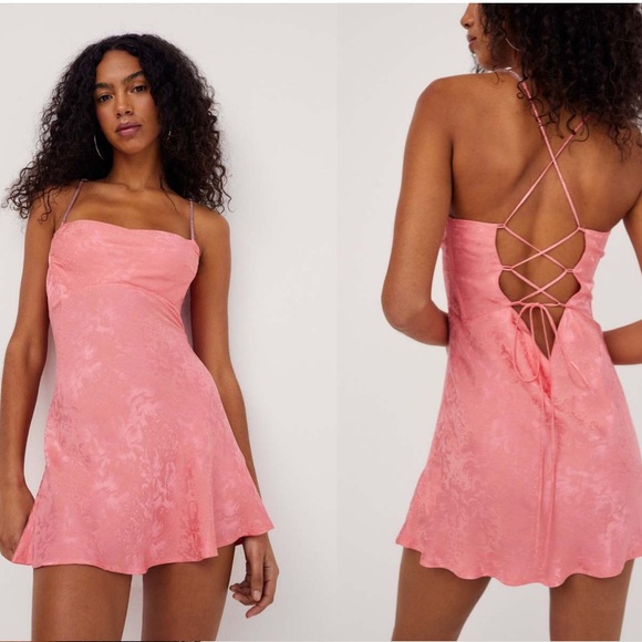 For Love And Lemons Dresses & Skirts - NWT💖For Love And Lemons Gabrielle Mini Dress in PINK size Medium🤩